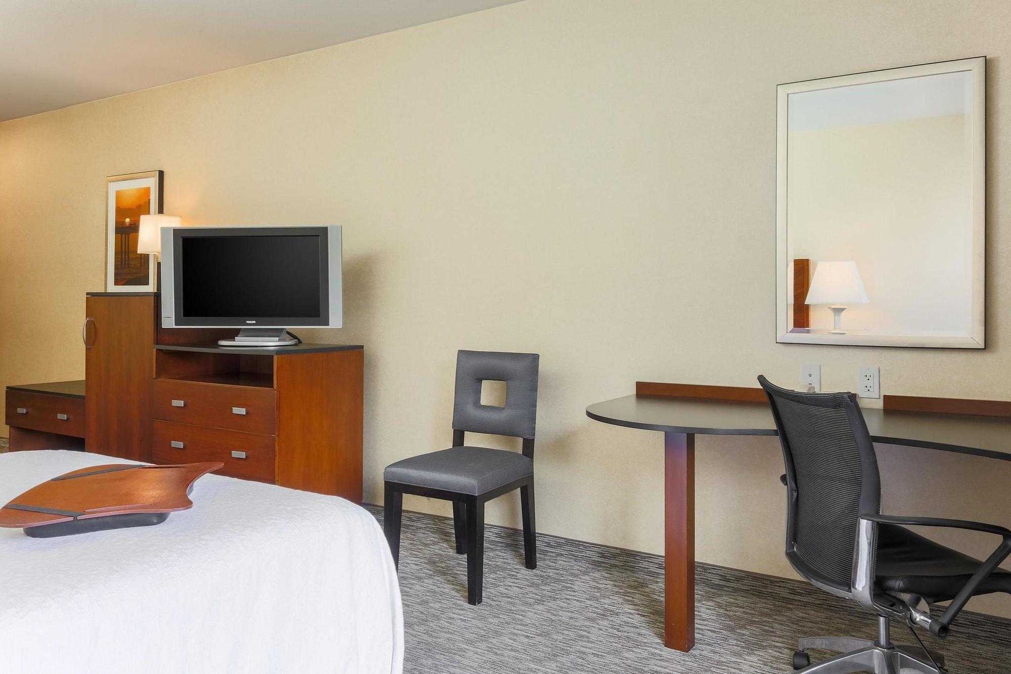 Hampton Inn Santa Barbara/Goleta Екстериор снимка